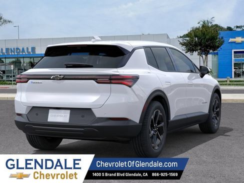 New 2026 Chevrolet Equinox EV LT FWD image 4