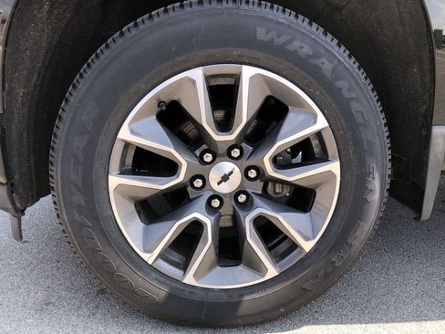 Used 2021 Chevrolet Silverado 1500 RST w/ Bed Protection Package AWD/4WD image 10