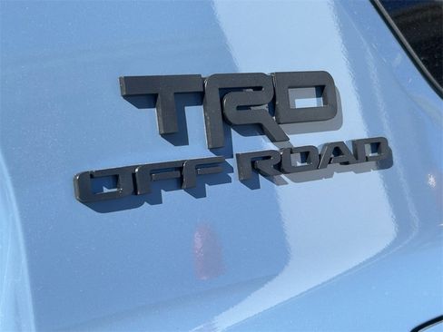 New 2025 Toyota 4Runner TRD Off-Road Premium image 11