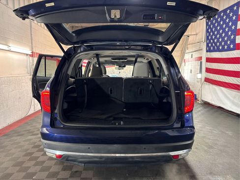 Used 2016 Honda Pilot Touring image 11