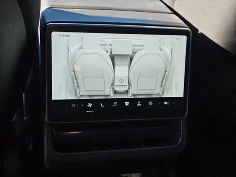 Used 2026 Tesla Model Y 2WD image 15