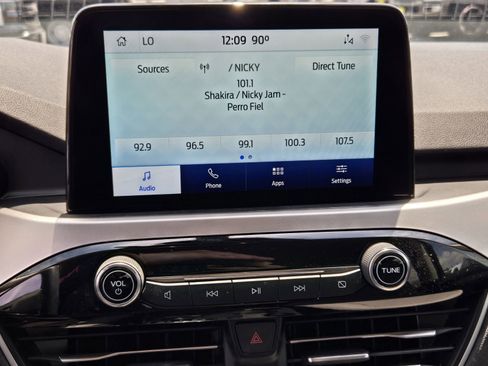 Used 2020 Ford Escape SE FWD image 15