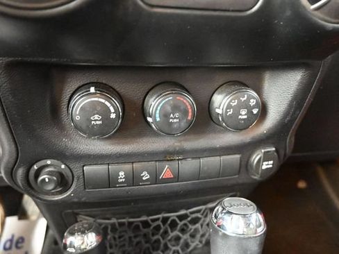 Used 2015 Jeep Wrangler Unlimited Sport w/ Quick Order Package 24S AWD/4WD image 34