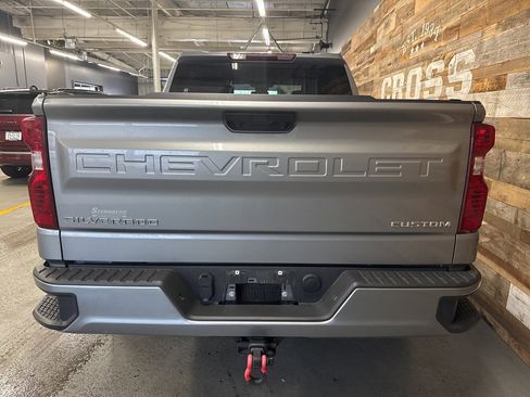 Used 2024 Chevrolet Silverado 1500 Custom image 7