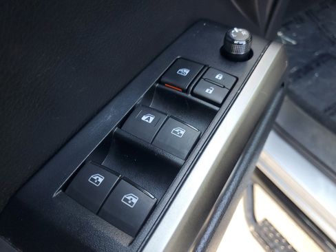 Used 2021 Toyota Tacoma 2WD Double Cab image 19