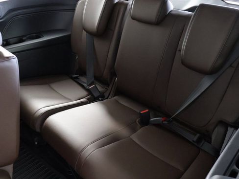 New 2026 Honda Odyssey Touring image 7