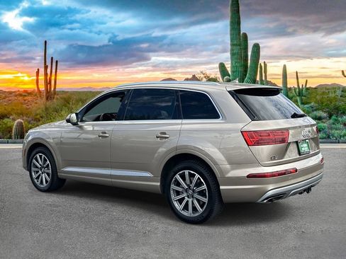 Used 2018 Audi Q7 3.0T Premium Plus w/ Premium Plus Package AWD/4WD image 5