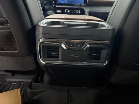 New 2026 GMC Sierra 3500 Denali Ultimate image 17