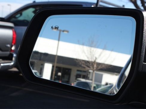 Used 2021 GMC Acadia Denali w/ Denali Ultimate Package image 14