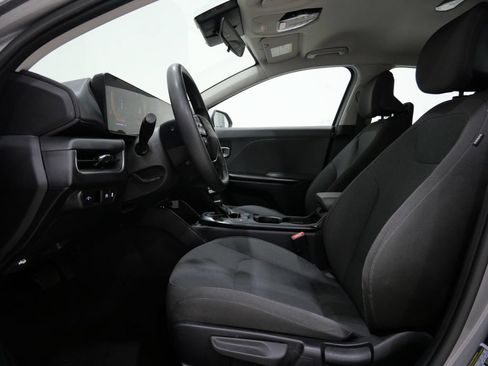 Used 2025 Kia K4 FWD image 12