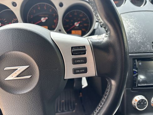 Used 2008 Nissan 350Z Touring RWD image 20
