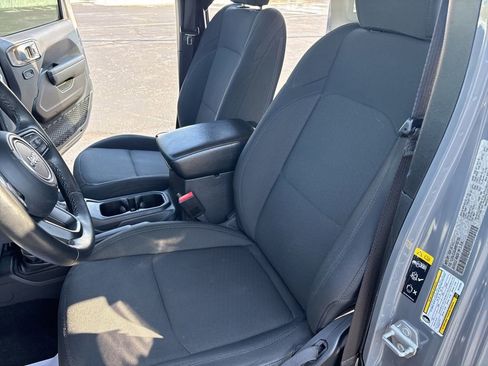 Used 2022 Jeep Wrangler Unlimited Sport image 46