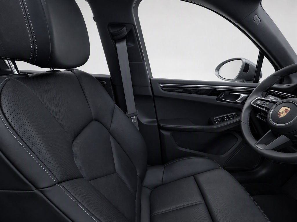Used 2026 Porsche Macan Turbo AWD/4WD image 22