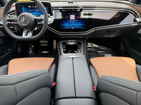 New 2026 Mercedes-Benz E 53 AMG e 4MATIC Sedan image 13