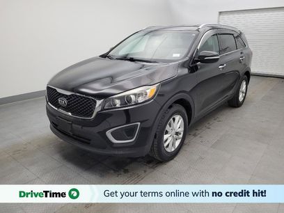 Used 2017 Kia Sorento LX w/ LX Convenience Package