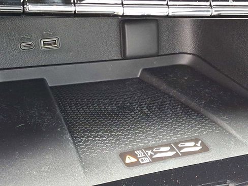 New 2026 Chevrolet Traverse High Country image 19