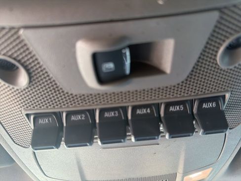 Used 2019 Ford F350 Lariat w/ Lariat Value Package AWD/4WD image 16