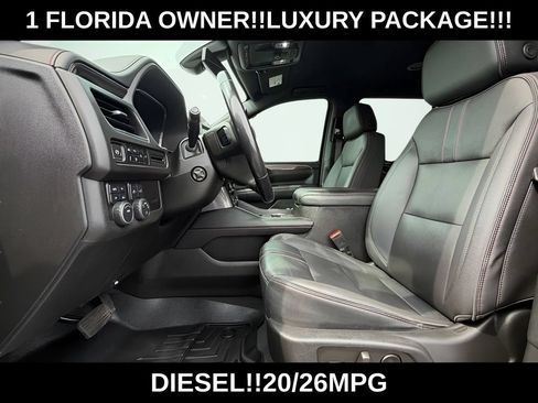 Used 2022 Chevrolet Tahoe RST w/ Luxury Package AWD/4WD image 16