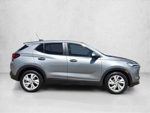 Used 2025 Buick Encore GX Preferred FWD image 4