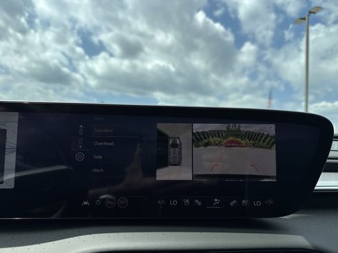 New 2026 Buick Enclave Avenir w/ Super Cruise Package image 24