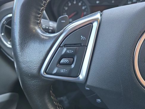 Used 2017 Chevrolet Camaro LT RWD image 21