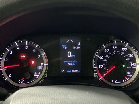 Used 2021 Toyota Highlander L image 11