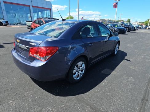 Used 2014 Chevrolet Cruze LS FWD image 3