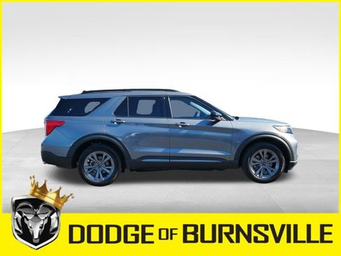 Used 2024 Ford Explorer XLT w/ Equipment Group 202A AWD/4WD image 10