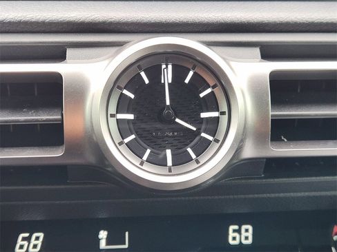 Used 2022 Lexus IS 300 w/ Comfort Package image 17