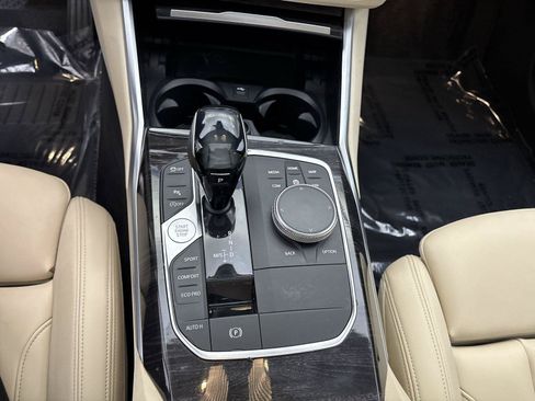 Used 2019 BMW 330i Sedan w/ Driving Assistance Package RWD image 23