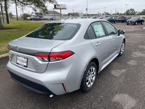 New 2026 Toyota Corolla LE image 7