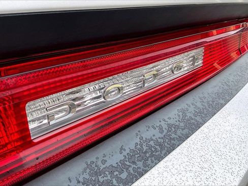 Used 2009 Dodge Challenger R/T image 33