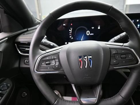 Used 2025 Buick Envista Avenir FWD image 8