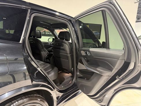 Used 2020 BMW X5 M50i w/ Premium Package AWD/4WD image 15