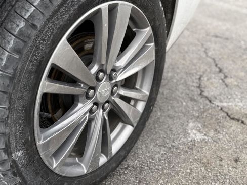 Certified 2023 Cadillac XT6 Premium Luxury image 11