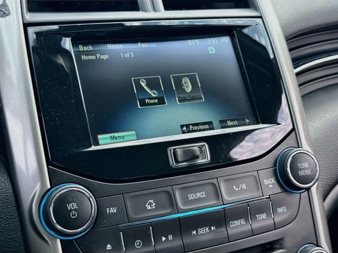 Used 2016 Chevrolet Malibu LT w/ Power Convenience Package FWD image 16