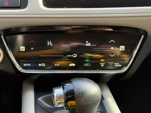 Used 2017 Honda HR-V EX image 21