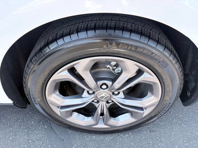 Used 2023 Honda Accord EX image 25