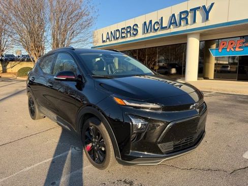Used 2023 Chevrolet Bolt EUV Premier w/ Sun & Sound Package image 2