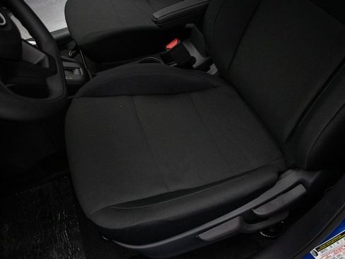 New 2025 Nissan Kicks Play S image 27