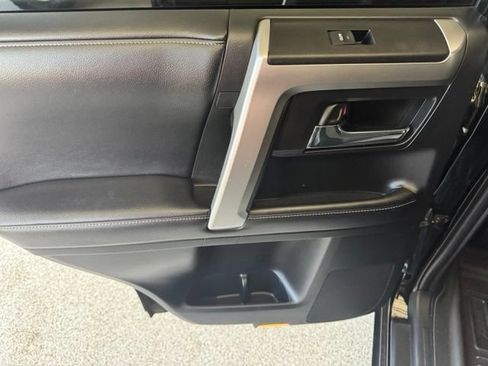 Used 2016 Toyota 4Runner 4WD image 34