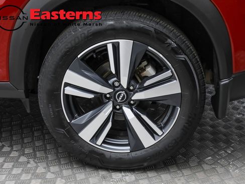 Used 2023 Nissan Rogue SL FWD image 8