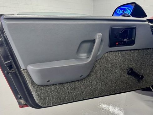 Used 1988 Pontiac Fiero image 28