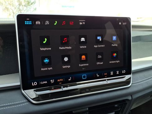 New 2026 Volkswagen Tiguan SE AWD/4WD image 19