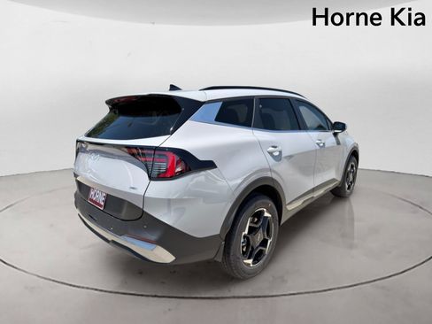 New 2026 Kia Sportage EX AWD/4WD image 4