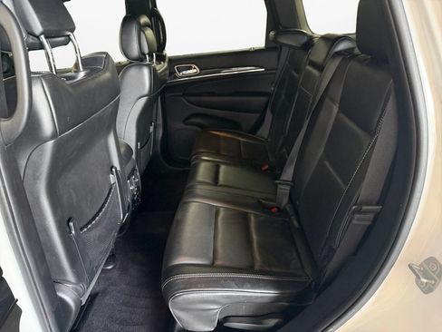 Used 2017 Jeep Grand Cherokee Overland AWD/4WD image 13