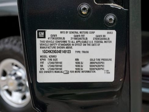 Used 2004 Chevrolet Silverado 2500 LS AWD/4WD image 19