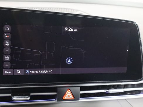 Used 2025 Hyundai Elantra SEL FWD image 37