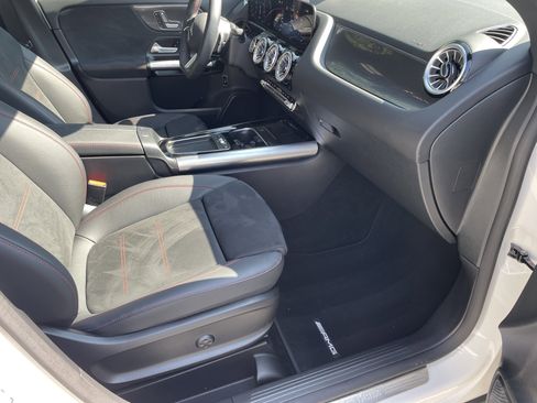 Certified 2025 Mercedes-Benz GLA 250 image 47