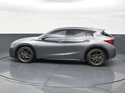 Used 2019 INFINITI QX30 Sport w/ Cargo Package FWD image 2